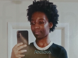 Aneliaxxx