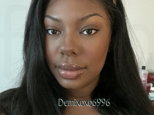 Demixoxo6996